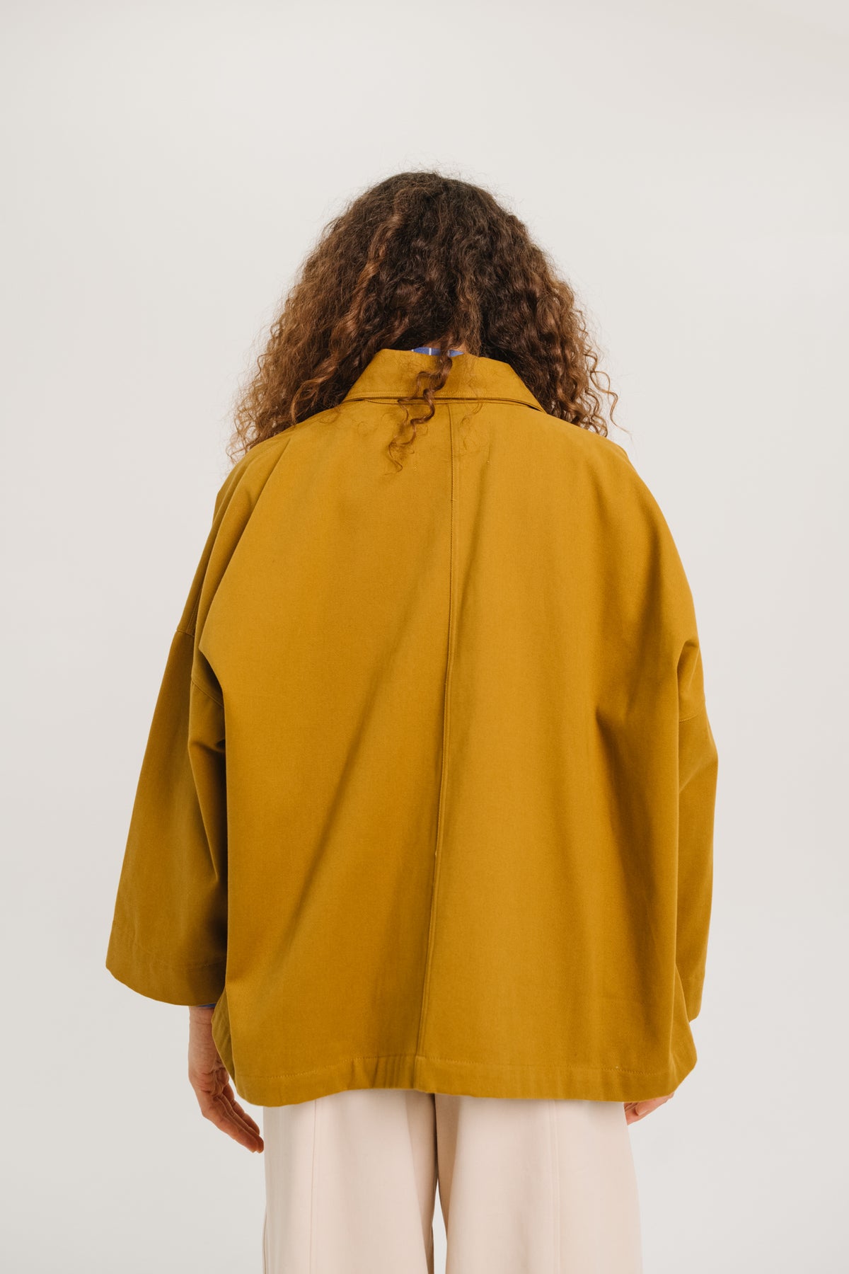 VESTE ROMANE - CURCUMA
