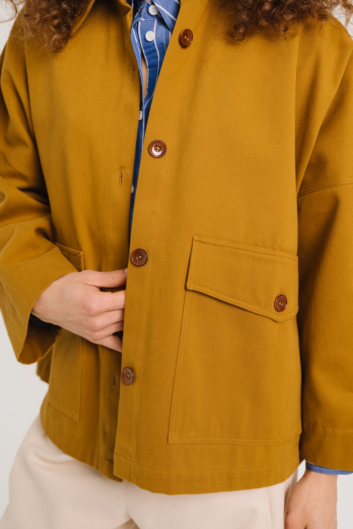 VESTE ROMANE - CURCUMA
