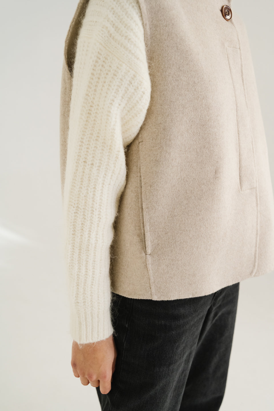 MIREIA - LIGHT