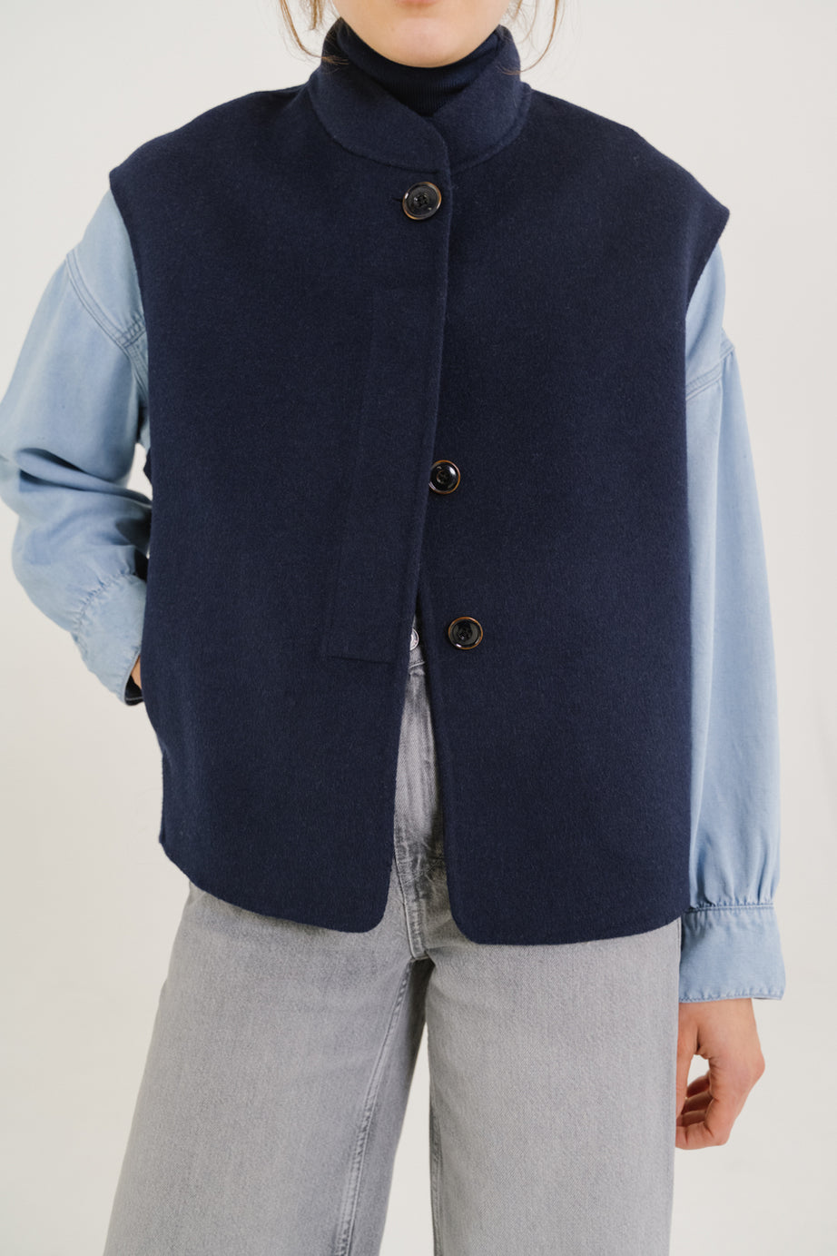 MIREIA - NAVY