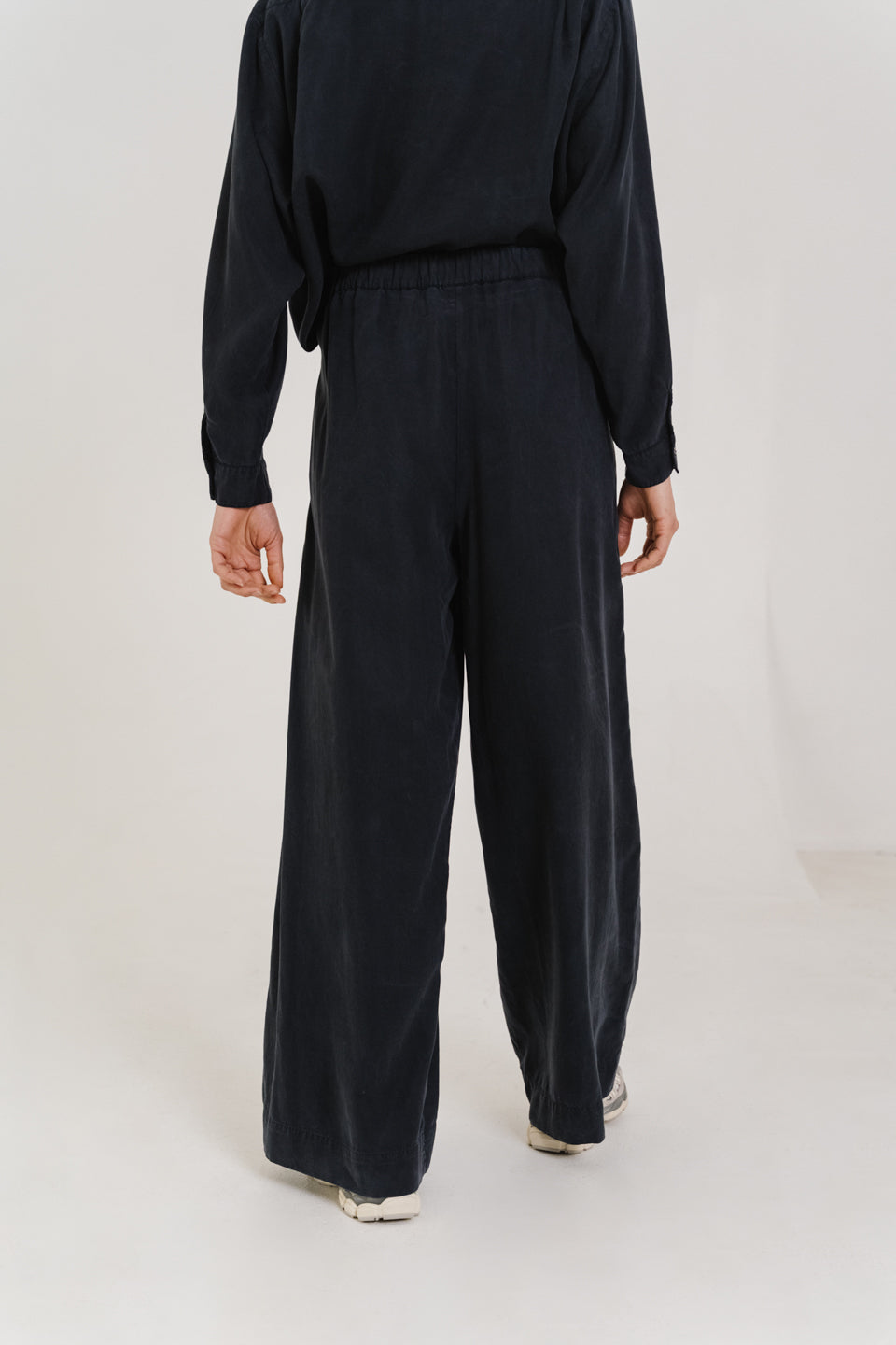 LOLA - NAVY