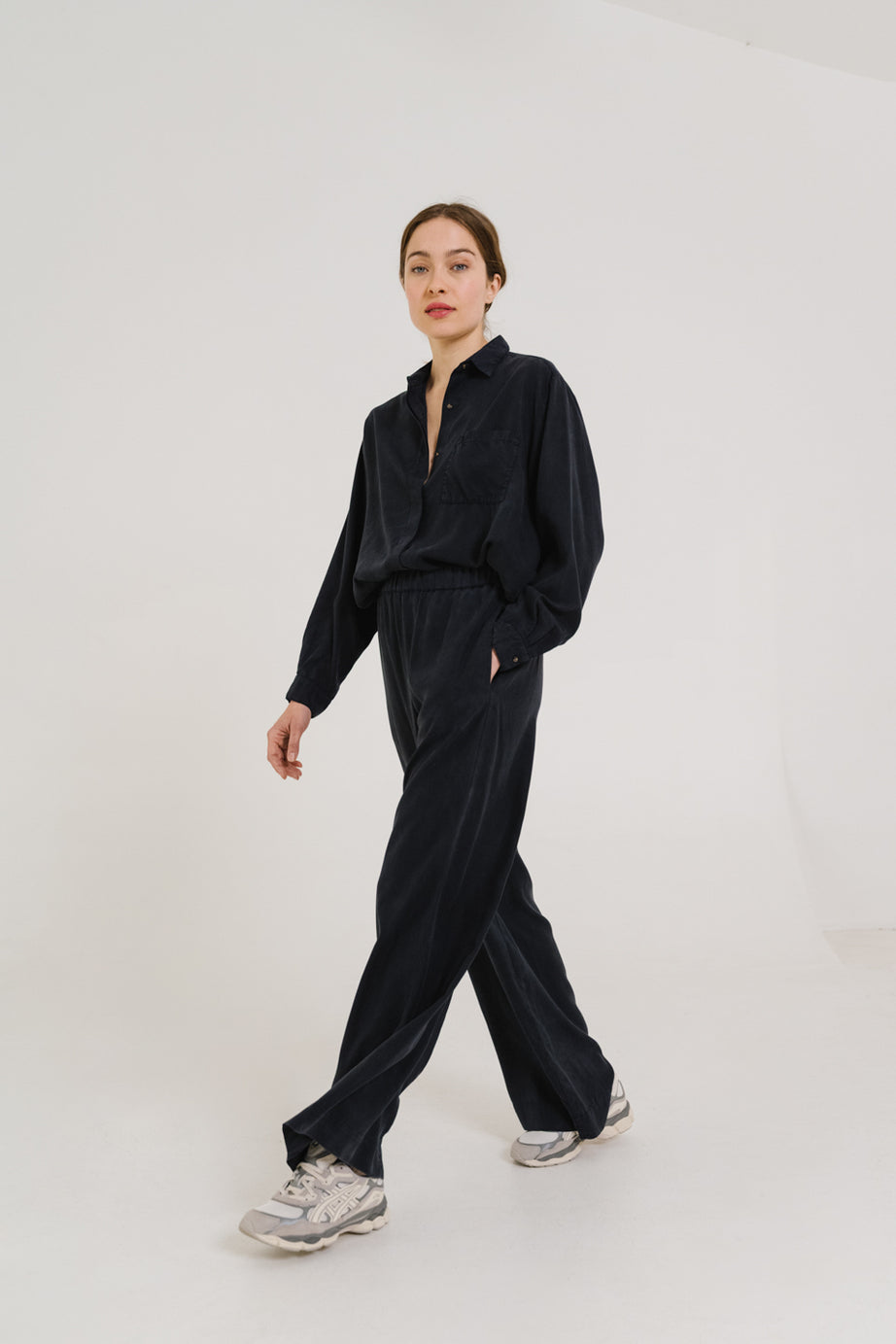 LOLA - NAVY