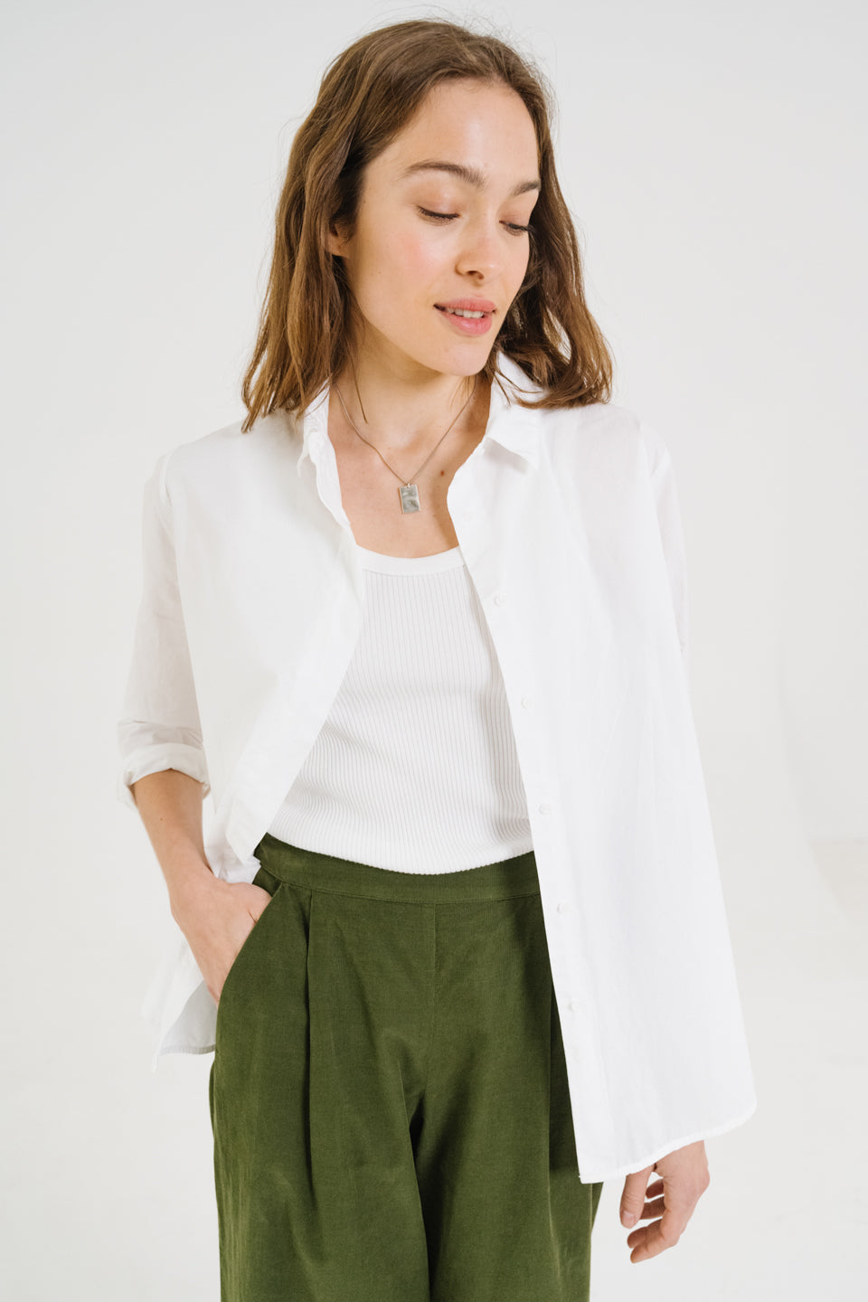 JULIE - WHITE